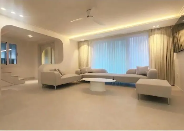 Hongdae Private House 6room 4bath 10beds 首爾