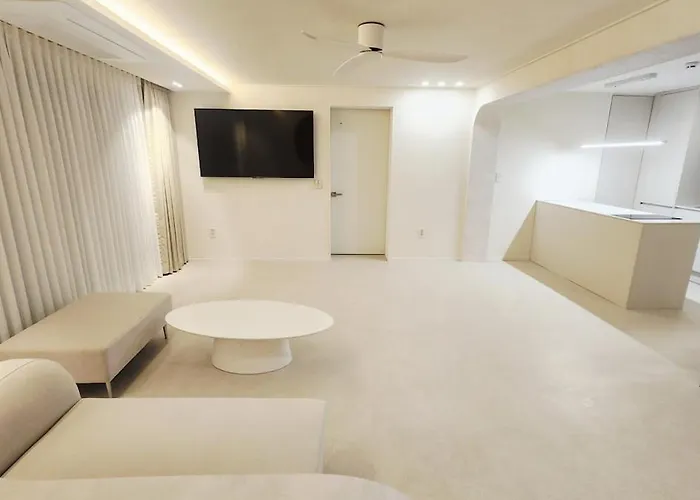 公寓 Hongdae Private House 6room 4bath 10beds
