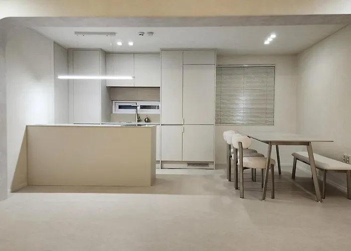 公寓 Hongdae Private House 6room 4bath 10beds 首爾